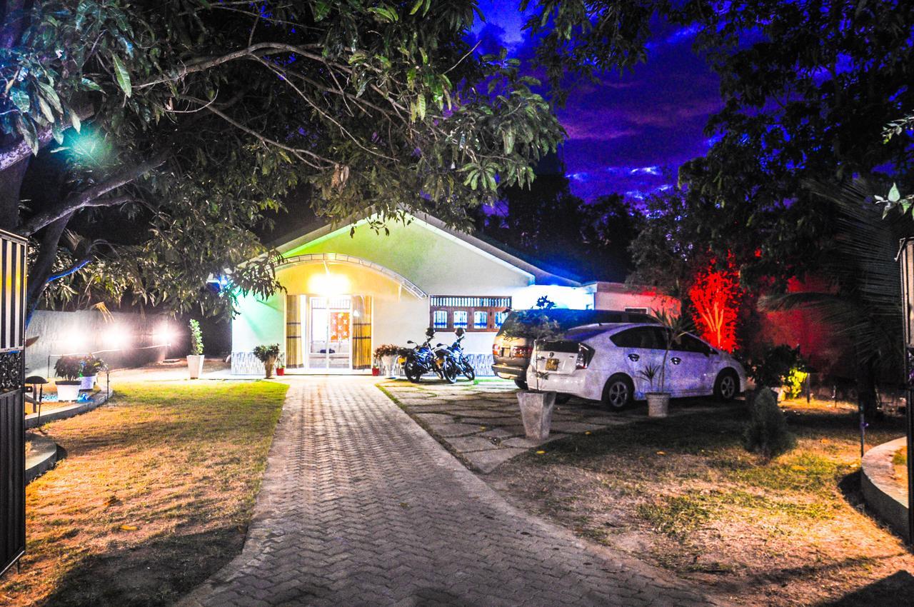 Shaa Lodge Тиссамахарама Экстерьер фото